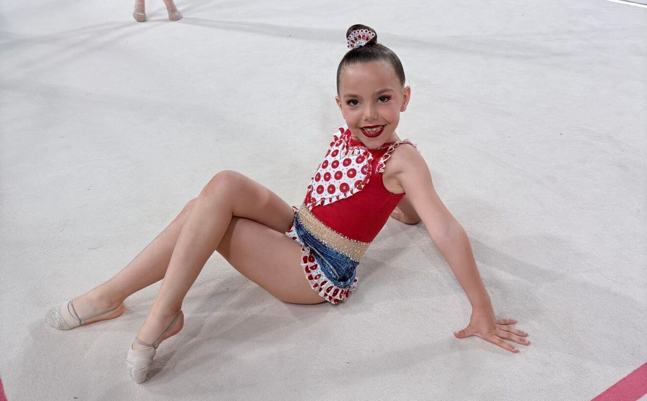 Iris en el Campeonato Nacional de gimnasia rítmica en Oviedo