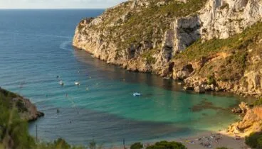La espectacular Cala de la Granadella en Jávea para desconectar este fin de semana