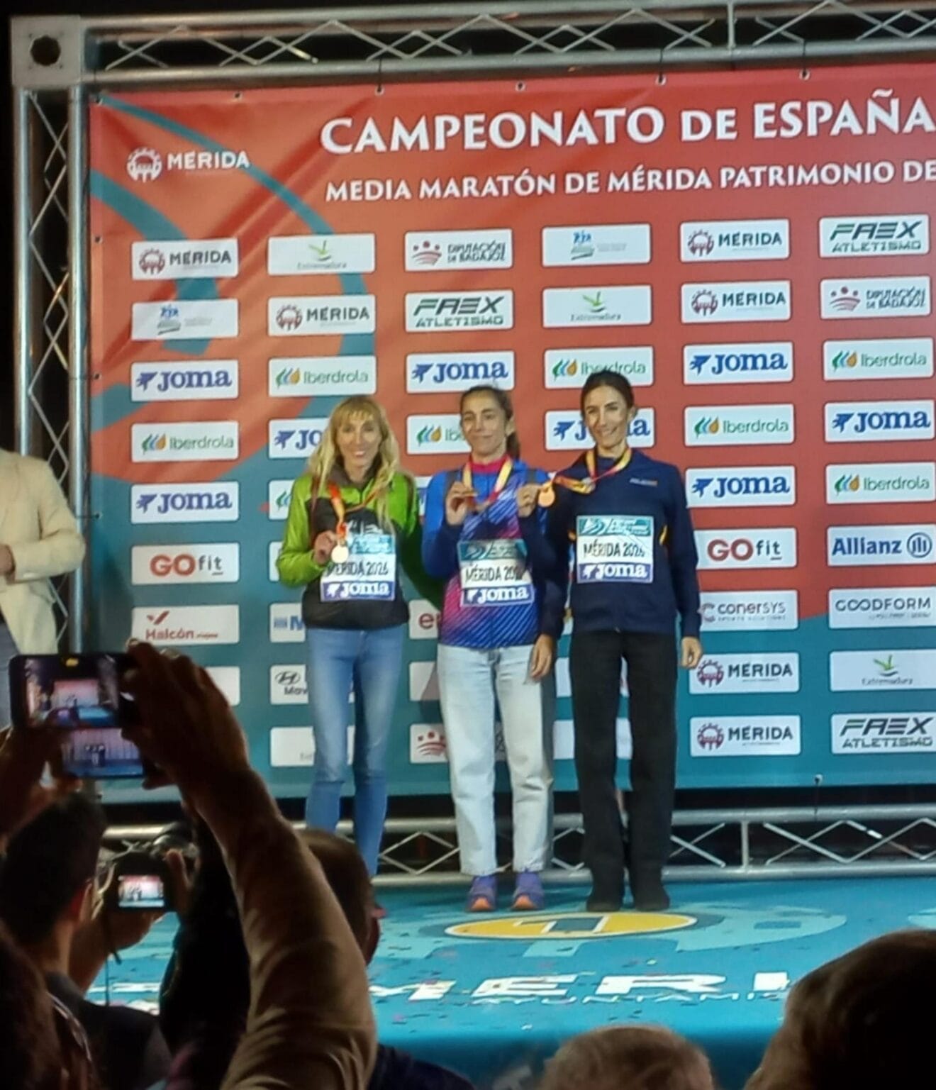Podio María Isabel Ferrer - Campeonato de España de Media Maratón en Mérida
