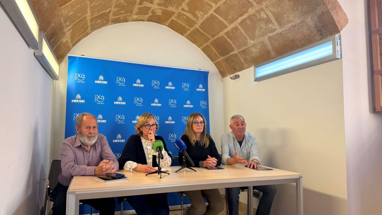 Momento de la rueda de prensa en el Ayuntamiento de Xàbia durante la presentación de las fiestas del Nazareno