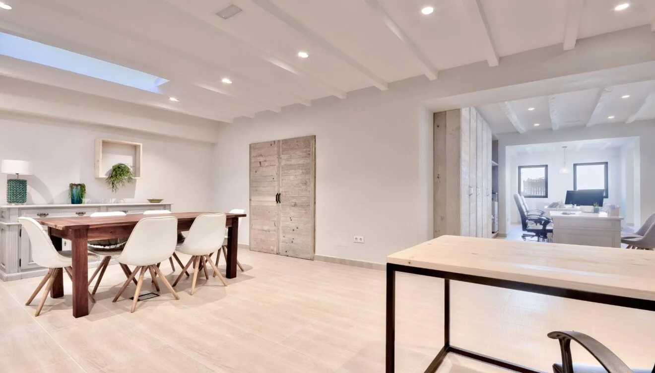 Propiedades de lujo en Jávea con asesoramiento multilingüe