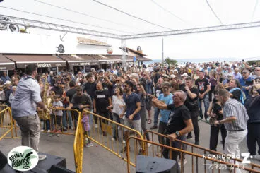 Público en el Arenal Blues 2026