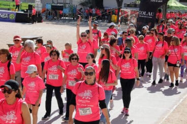 Participantes durante la Cursa de la Dona de Xàbia en una jornada marcada por la solidaridad y el compromiso social