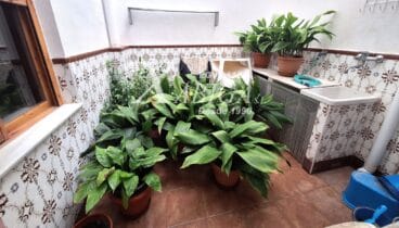 Terraza privada pensada para cenas largas de verano al aire libre
