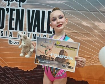 Vasilisa con el diploma