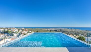 Vivienda moderna con espacios abiertos y gran luminosidad