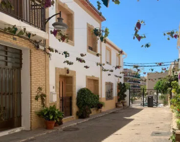 Viviendas de una calle de Xàbia