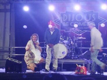 Público participante en el show de Cabrafotuda en Dijous de Comèdia Xàbia 2026