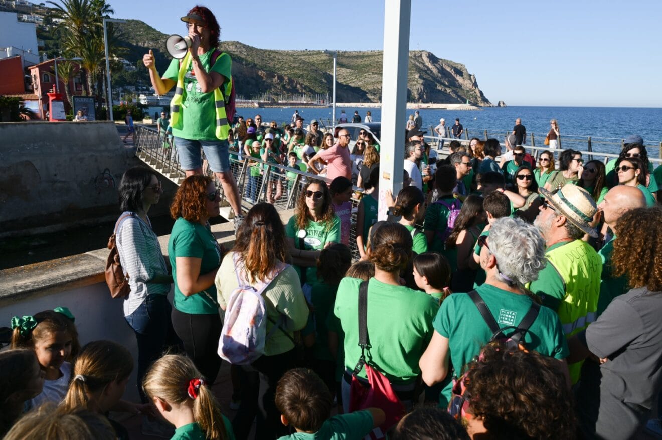 Cadena humana en Xàbia por la educación pública (10)