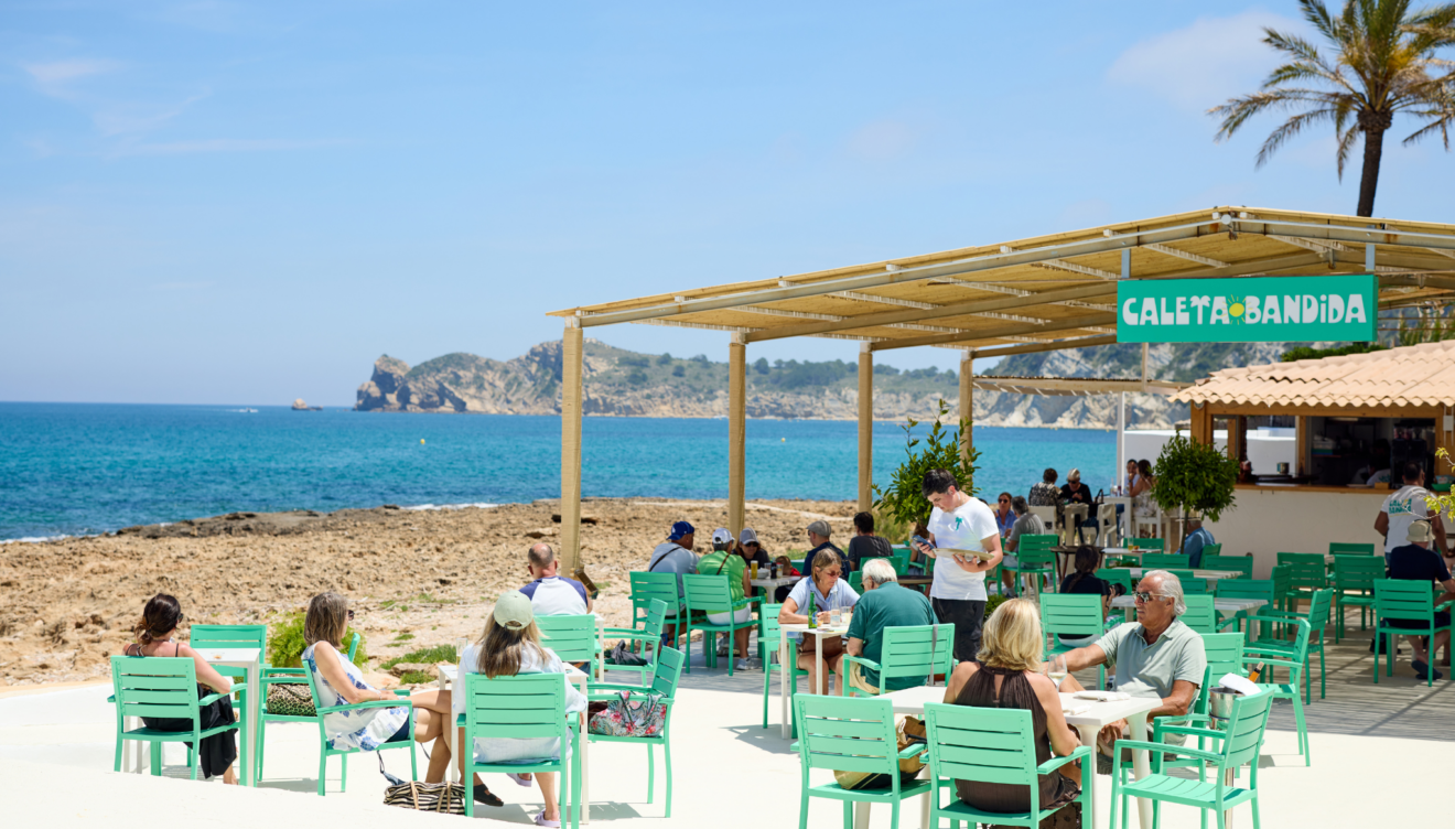 Caleta Bandida - en nuevo chiringuito de moda en Jávea