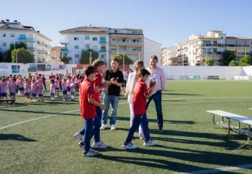 Entrega de trofeos en la fiesta de clausura del CD Jávea