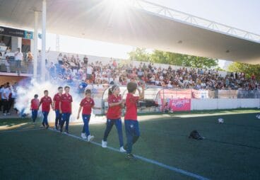 Jóvenes jugadores del CD Jávea en su fiesta de clausura