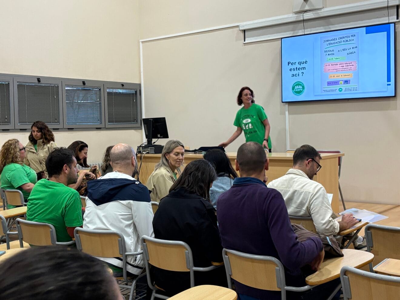 Charla en la jornada abierta de la educación pública (8)