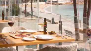 Comidas y cenas con vistas al mar