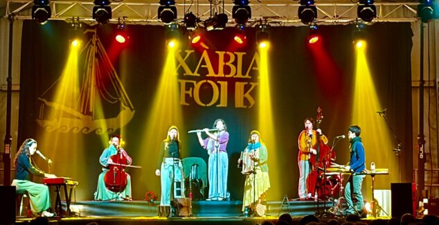 Imagen: Concierto Xàbia Folk | Foto Miquel Bella / Xàbia Folk
