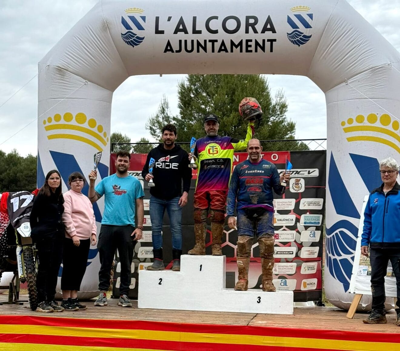 Cristóbal Cholbi en el podio