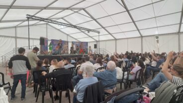 Espectáculo Qué li ha passat al Monstre Petorro en Xàbia (40)