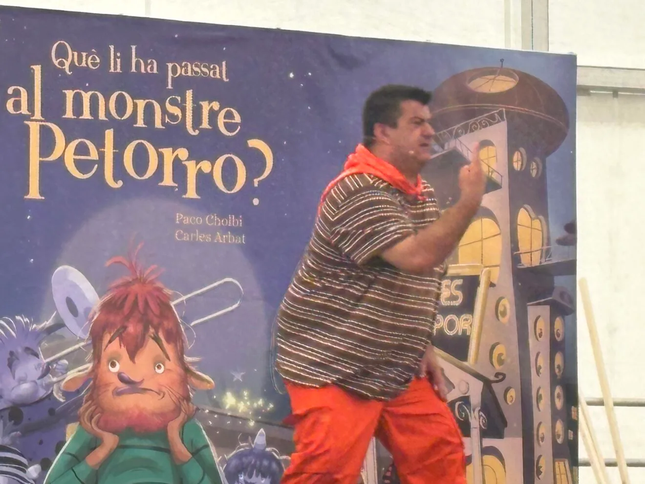 Espectáculo Qué li ha passat al Monstre Petorro en Xàbia (45)