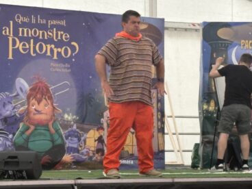 Espectáculo Qué li ha passat al Monstre Petorro en Xàbia (46)