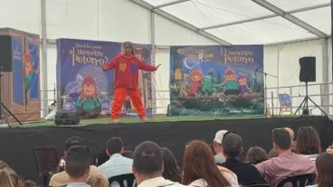 Espectáculo Qué li ha passat al Monstre Petorro en Xàbia (7)