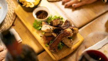Gastronomía mediterránea con toques internacionales que te sorprenderá