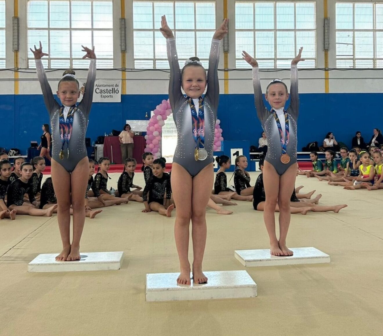 Gimnastas del Montgó-Xàbia en el podio provincial de Castellón