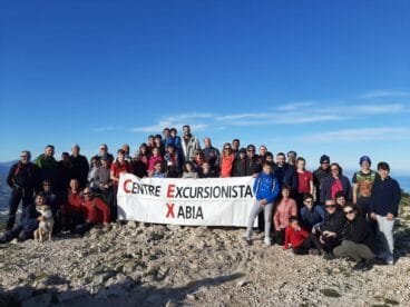 Grupo de socios del Centre Excursionista de Xàbia