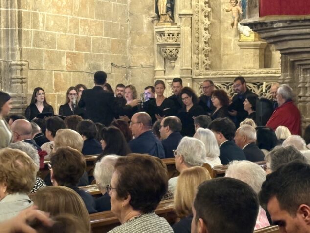 Imagen: Coro de Ars Nova en la misa a Jesús Nazareno 2026