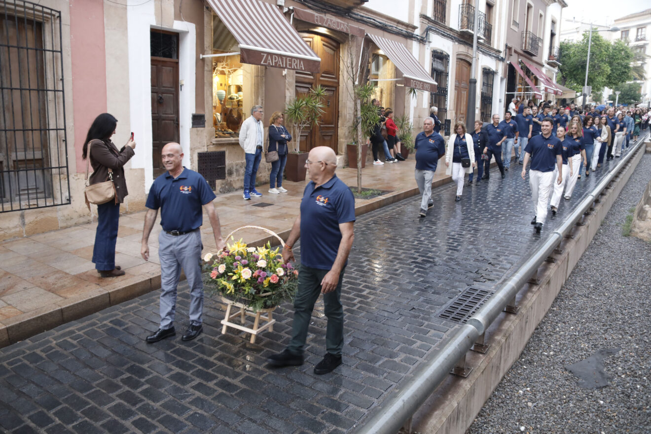 Ofrenda de flores a Jesús Nazareno en Xàbia 2026 (12)