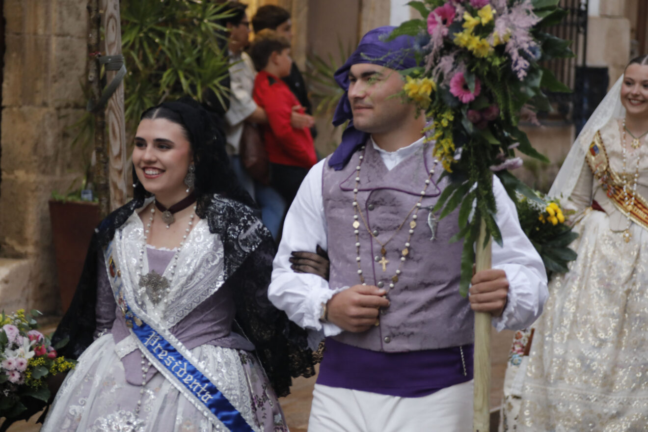 Ofrenda de flores a Jesús Nazareno en Xàbia 2026 (29)
