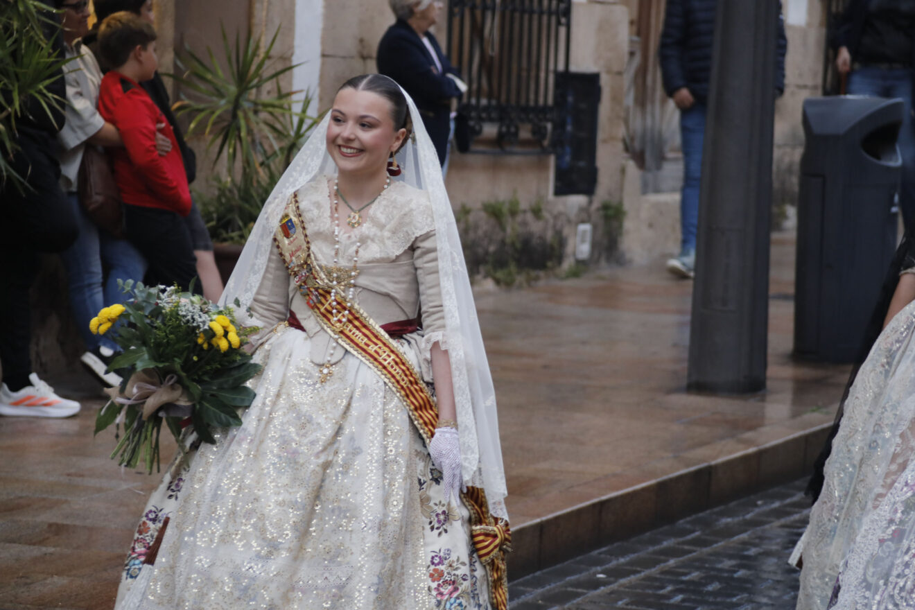 Ofrenda de flores a Jesús Nazareno en Xàbia 2026 (30)