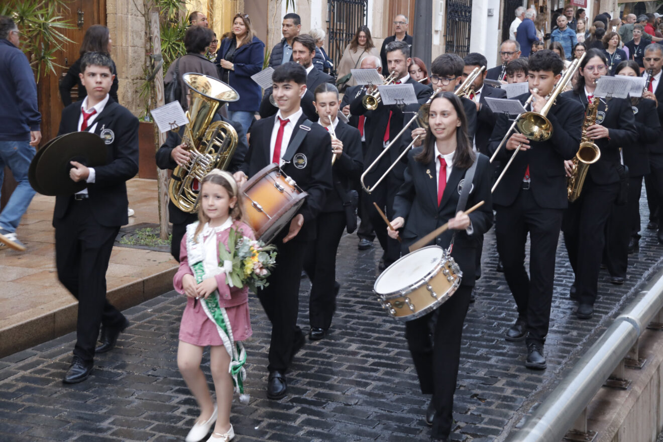 Ofrenda de flores a Jesús Nazareno en Xàbia 2026 (34)