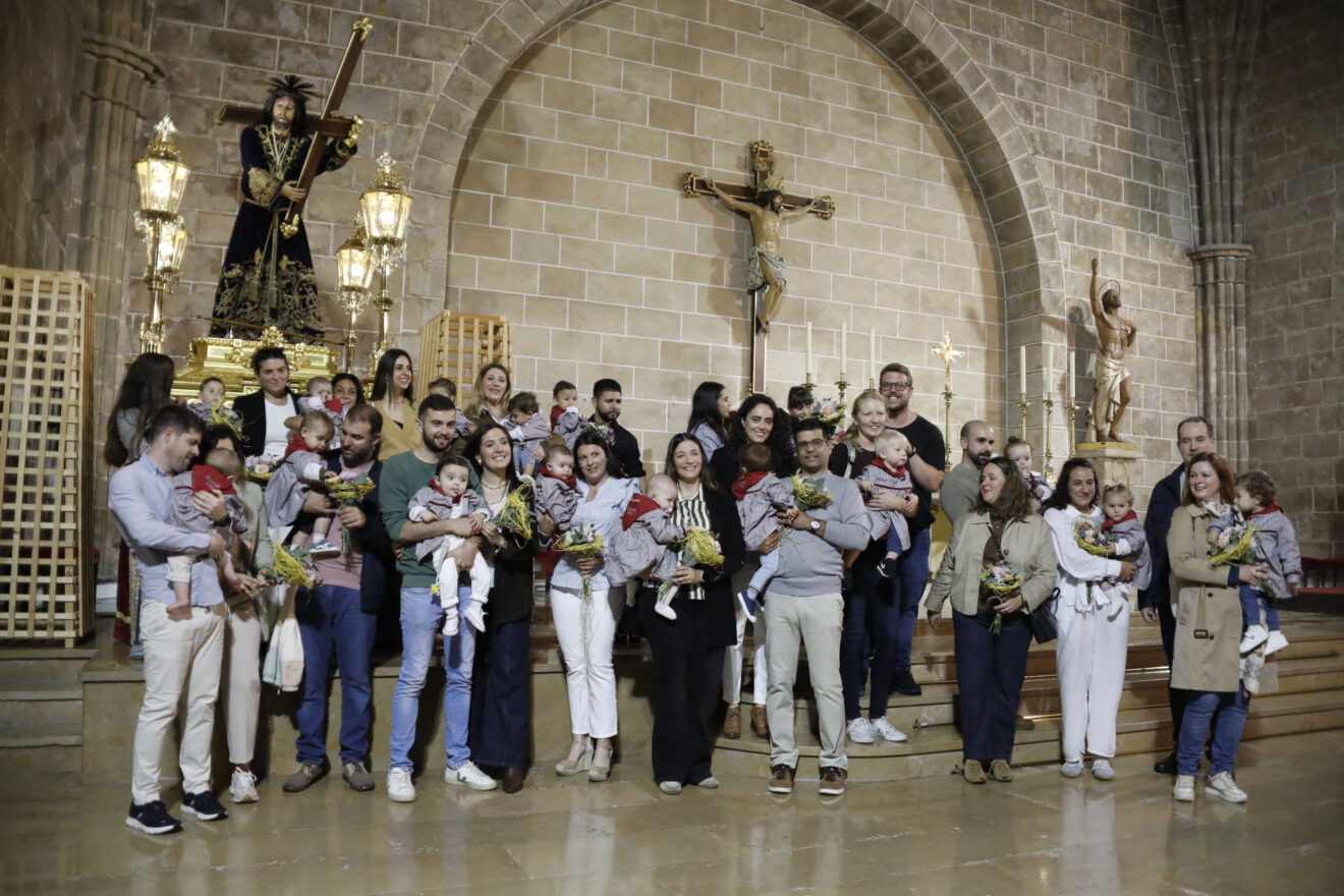 Ofrenda de flores a Jesús Nazareno en Xàbia 2026 (54)