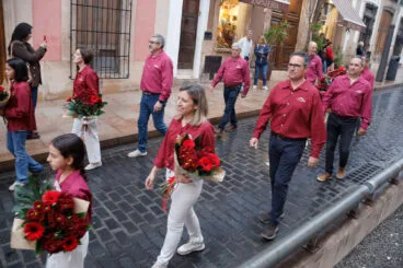 Ofrenda de flores a Jesús Nazareno en Xàbia 2026 (8)