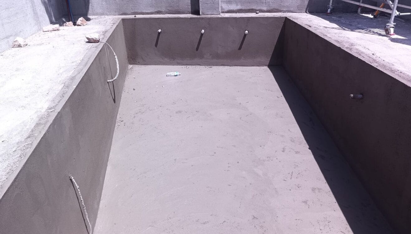 Sistema Würth Elasticproff para el sellado elástico de vasos de piscina