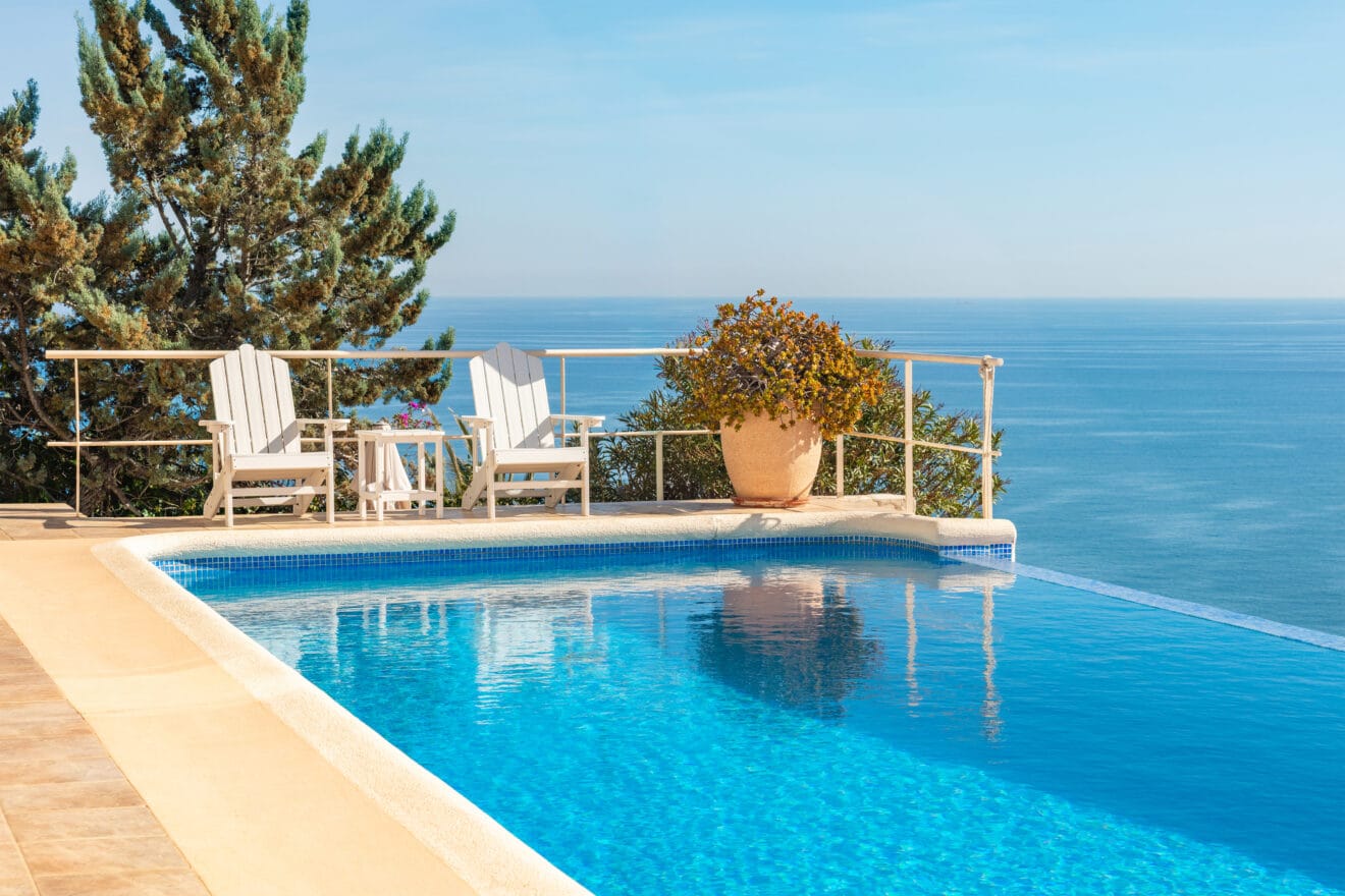 VILLA HORIZONTE INFINITO - PRIMERA LÍNEA SOBRE EL MAR MEDITERRÁNEO EN CALA AMBOLO JAVEA www.costa-houses.com 8