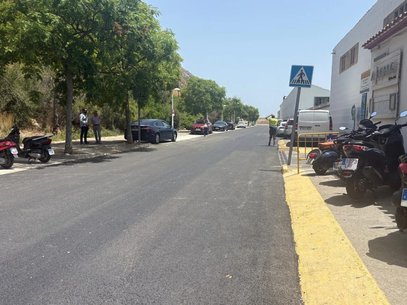 Asfaltado del vial de acceso al Club Náutico Jávea