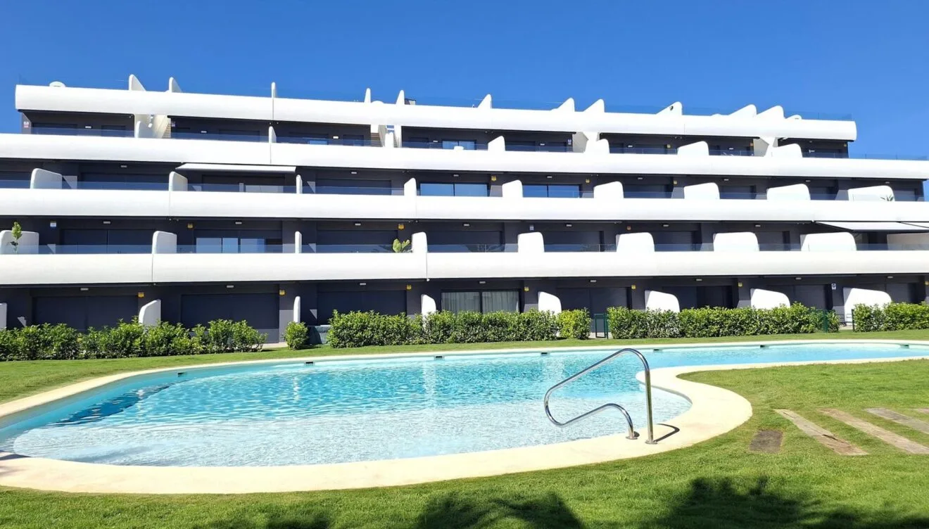Ático Zen, piscina y rooftop privado