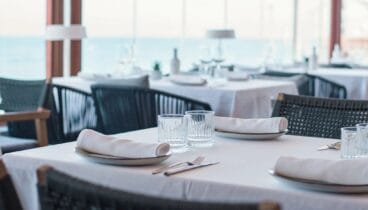 Beneficios de comer frente al mar Mediterráneo y disfrutar del producto local