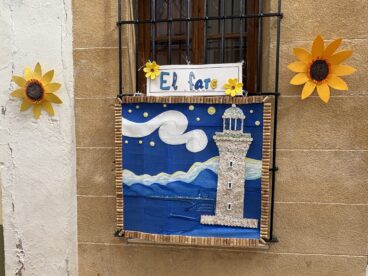 Calles engalanadas en Fogueres Xàbia 2026 (13)