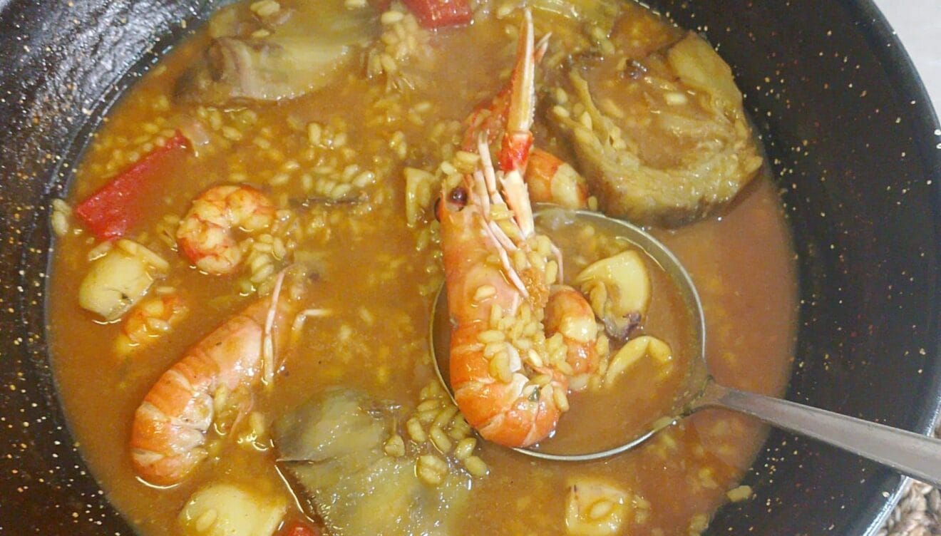 Cocina tradicional valenciana con productos frescos de proximidad