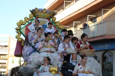 Desfile de Carrozas Fogueres Xàbia 2026  – Carroza de los presidentes juveniles