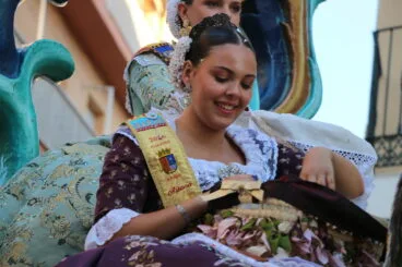Desfile de Carrozas Fogueres Xàbia 2026 (151)