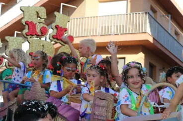 Desfile de Carrozas Fogueres Xàbia 2026 (19)