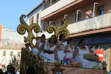 Desfile de Carrozas Fogueres Xàbia 2026 (20)