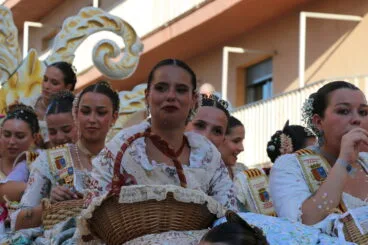 Desfile de Carrozas Fogueres Xàbia 2026 (32)