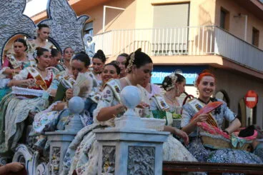Desfile de Carrozas Fogueres Xàbia 2026 (37)