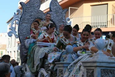 Desfile de Carrozas Fogueres Xàbia 2026 (38)