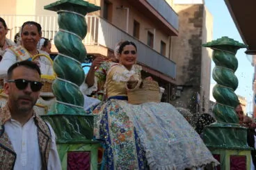 Desfile de Carrozas Fogueres Xàbia 2026 (55)