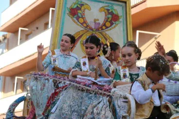 Desfile de Carrozas Fogueres Xàbia 2026 (69)